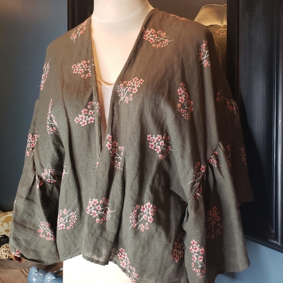 Kimono - Picture 2 of 6